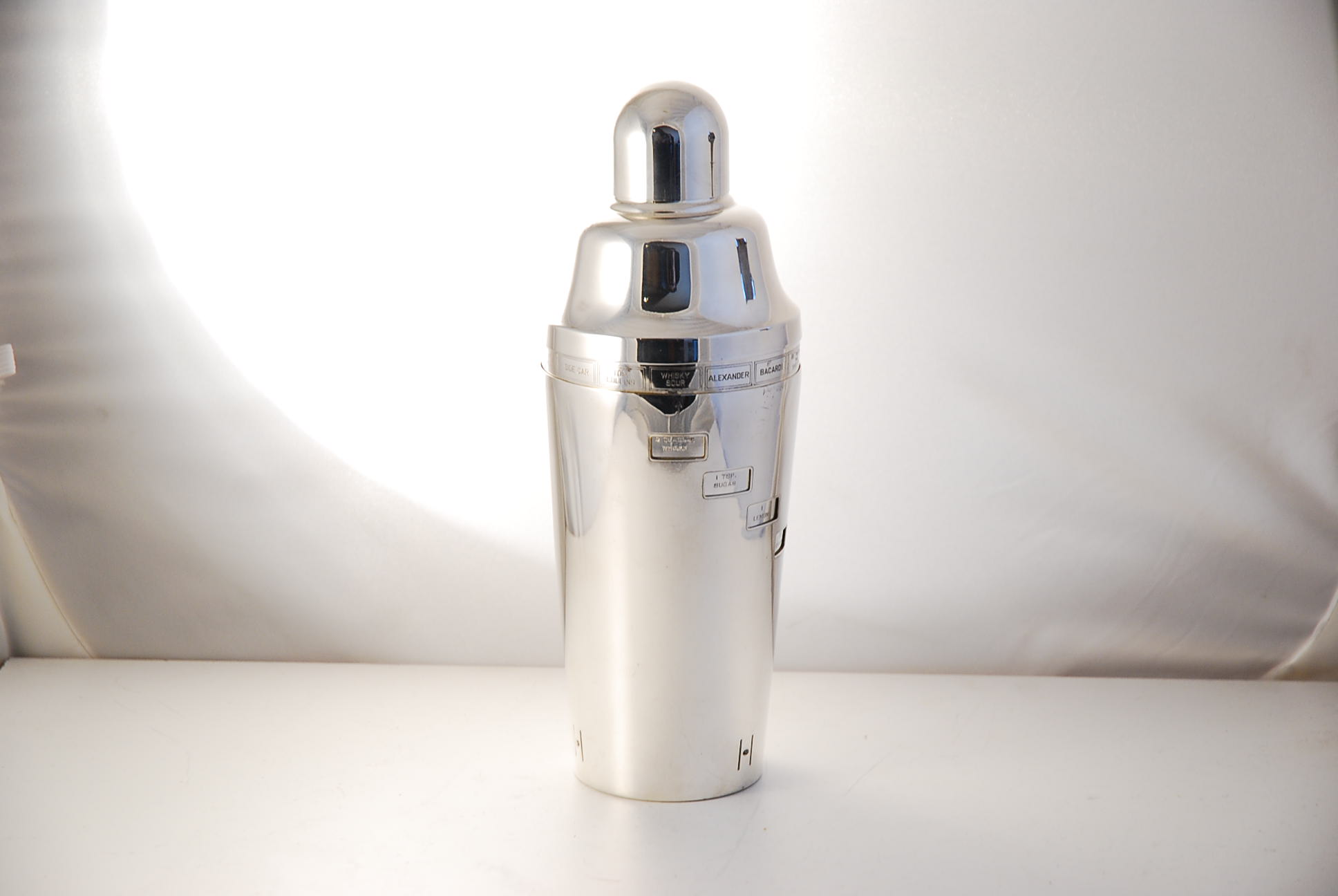 An American Recepie Cocktail Shaker An American Recepie Cocktail Shaker